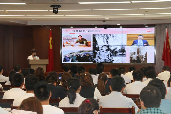 泓源公司黨委舉辦“培育泓源精神，勇?lián)鷩笫姑敝黝}演講比賽(圖4)