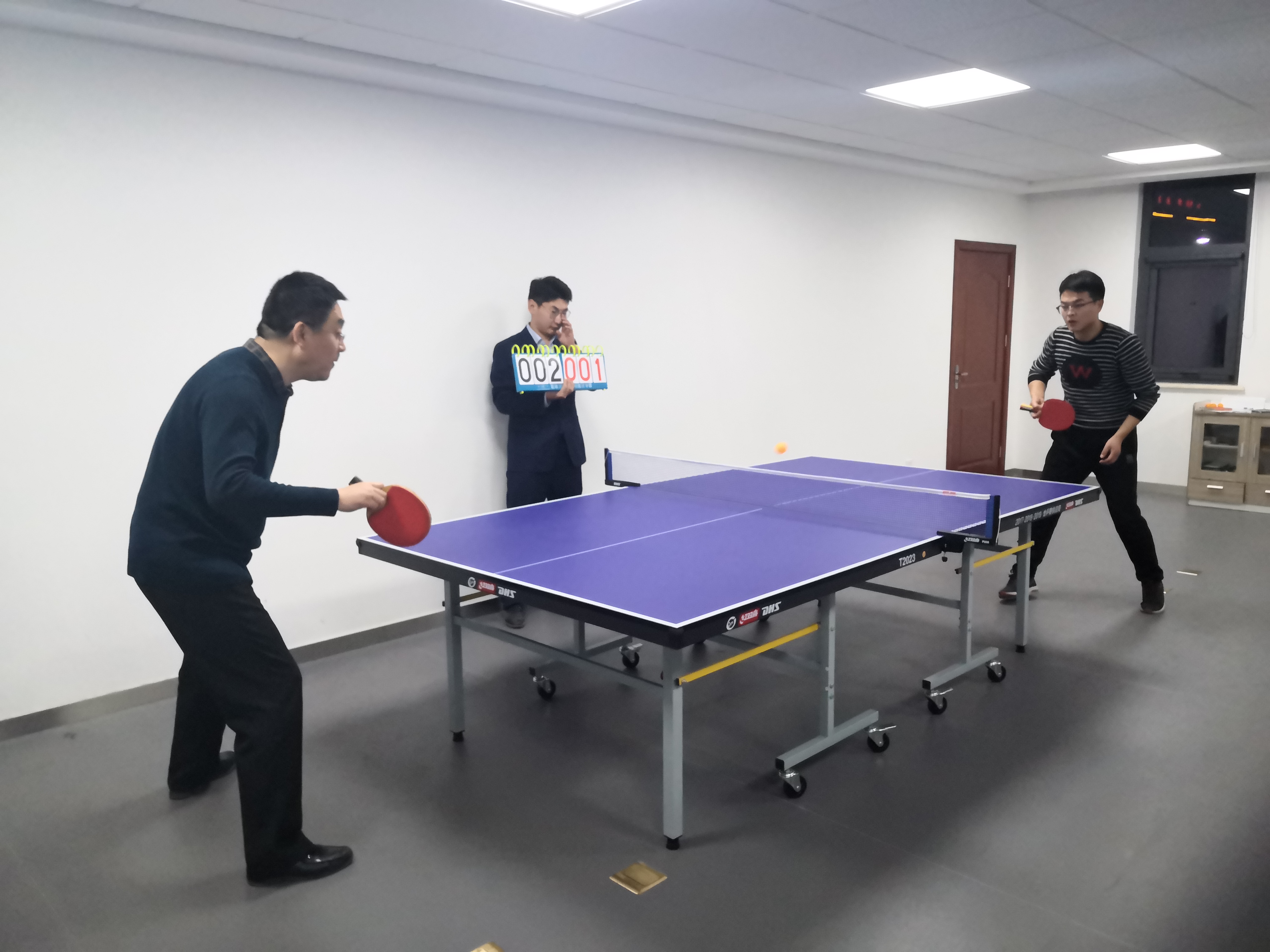 泓源公司舉辦“慶元旦、迎新春”職工乒乓球臺球比賽(圖2)